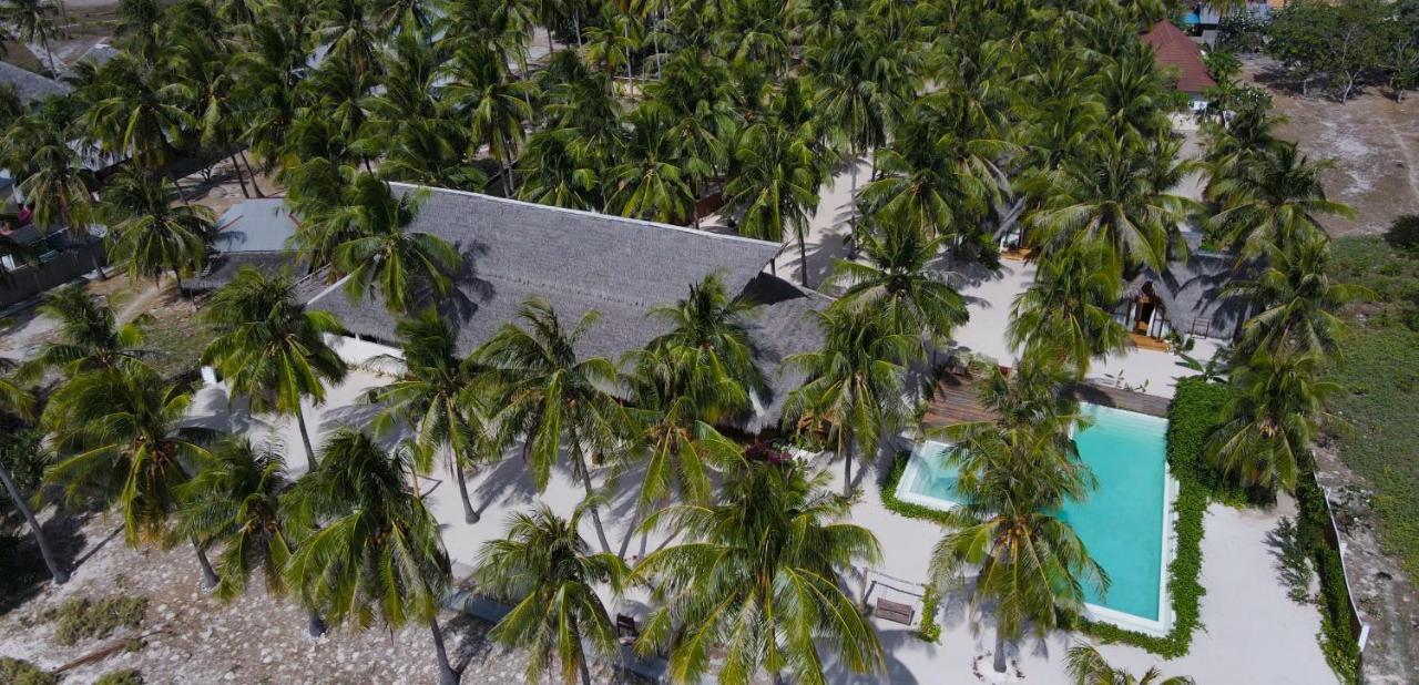 81 Palms Resort Nembrala Exterior photo